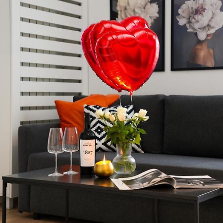 בוקרשט Maria - Modern Apartment With Parking And Workspace מראה חיצוני תמונה