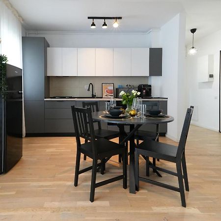 בוקרשט Maria - Modern Apartment With Parking And Workspace מראה חיצוני תמונה