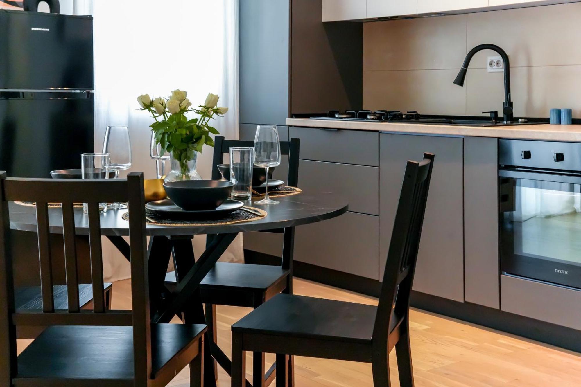 בוקרשט Maria - Modern Apartment With Parking And Workspace מראה חיצוני תמונה