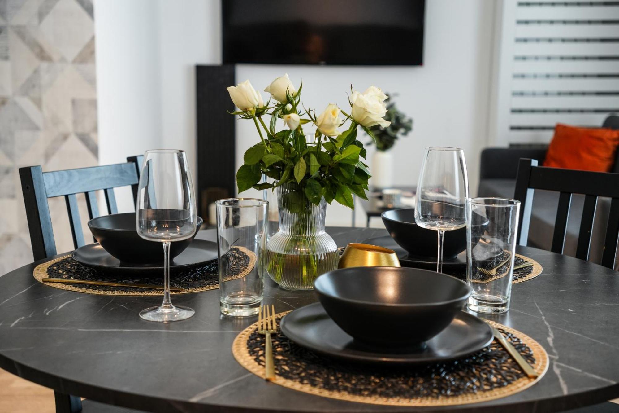 בוקרשט Maria - Modern Apartment With Parking And Workspace מראה חיצוני תמונה